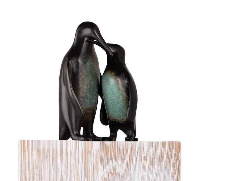OUDENHOVE-ART-GALERY-MDE010-Mark-Dedrie-Close-to-you-penguins-800x600 mob